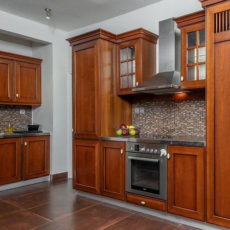 Relux Sea View 2 Bedroom Apartment By Blupine Atina Dış mekan fotoğraf